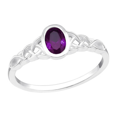 Ovális elegáns, köves ezüst gyűrű Ovális elegáns, köves ezüst gyűrű