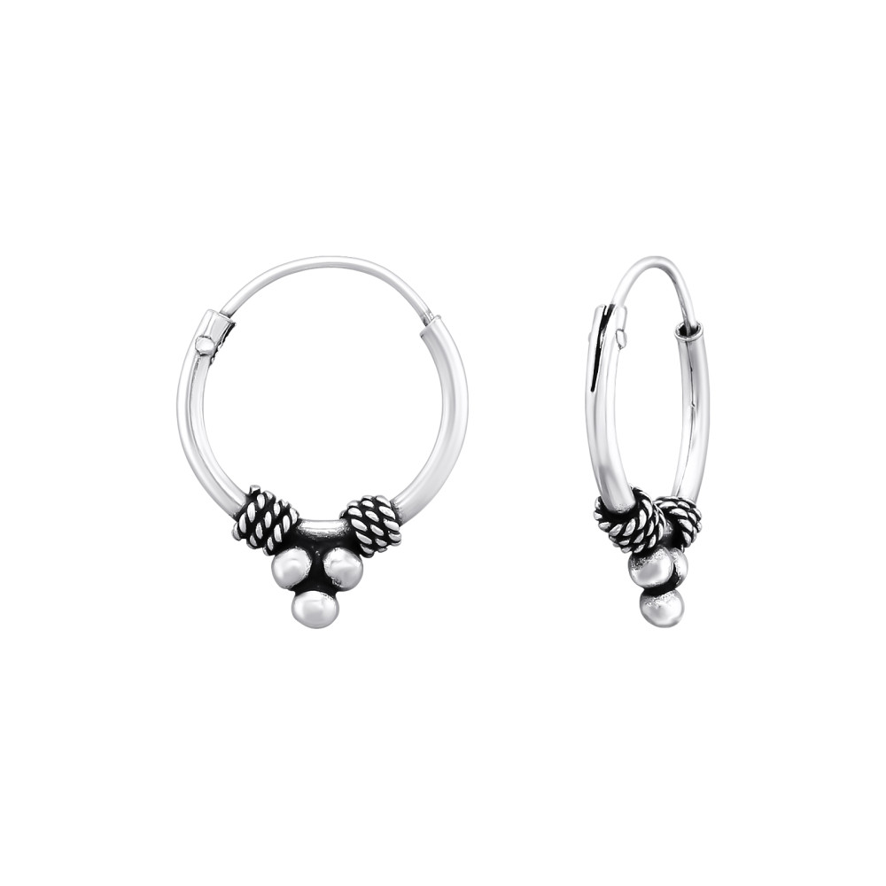 1.2 mm x 12 mm ezüst bali dizájn karika fülbevaló, 3 pöttyös