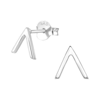 Fordított v betű ezüst stift fülbevaló