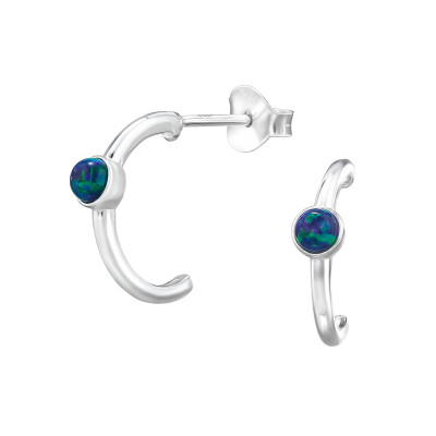 Félkarika opálos színű 925 ezüst stift fülbevaló